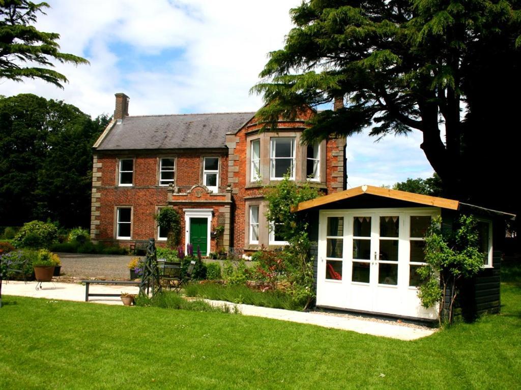 Broomhouse Farmhouse Cheswick  Eksteriør billede